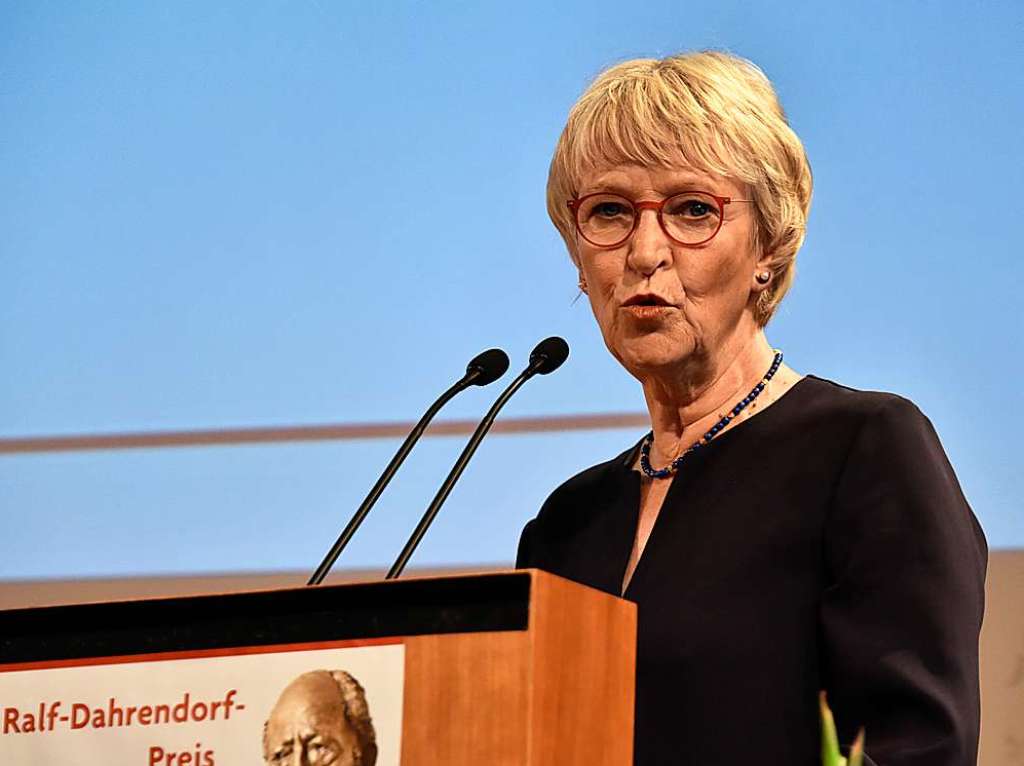 Jury-Mitglied Annette Hillebrand lobte Echtermanns genauen Blick auf den Bremer Stadtteil Huchting.