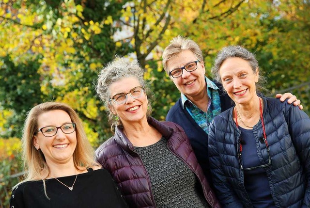 Vier der  in Vorstand und Verein aktiv...ferle, Evelyn Krmmel und Karin Treek.  | Foto: Marx/Frauen helfen Frauen 