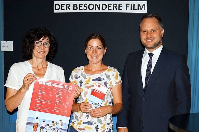 Jutta Quasnowitz (von links),  Mareike... &#8222;Der besondere Film&#8220; vor.  | Foto: Silke Hartenstein