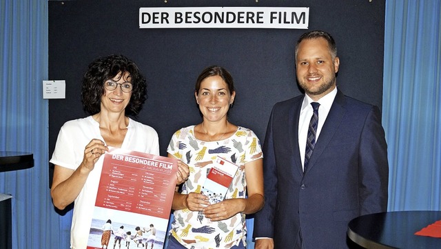 Jutta Quasnowitz (von links),  Mareike...&#8222;Der besondere Film&#8220; vor.   | Foto: Silke Hartenstein