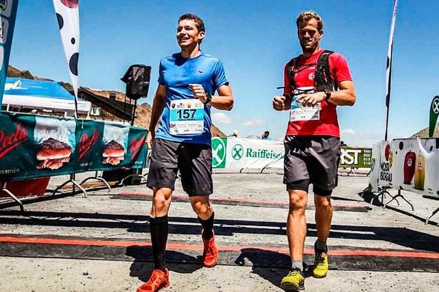 Laufen fr einen guten Zweck:  Thomas Spicker (rechts) und Tobias Weber  | Foto: SPORTOGRAF