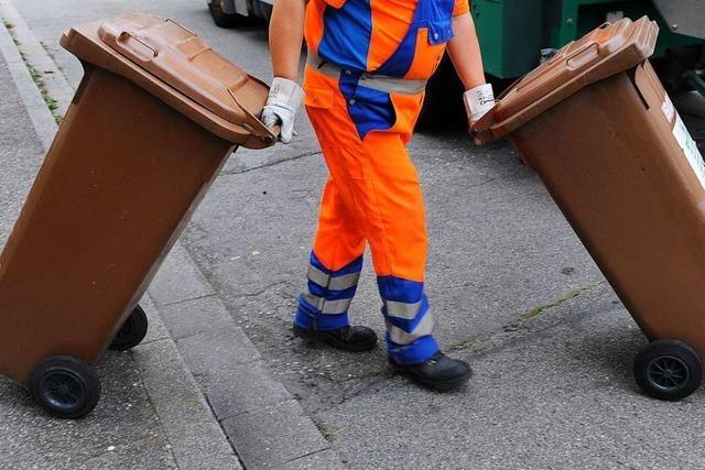 Rheinfelden: Mann wird von Mülltransporter erfasst