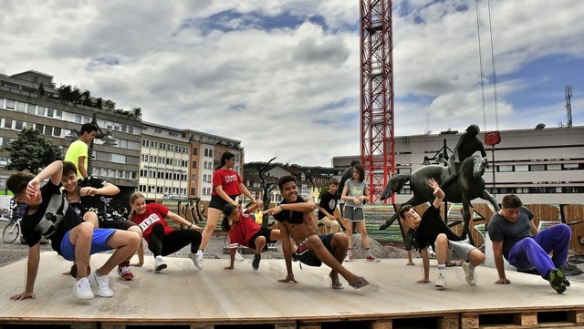 Im Rahmen der Aktion &#8222;Wir machen...ainierte gestern das Tanzcamp vom SAK.  | Foto: Barbara Ruda