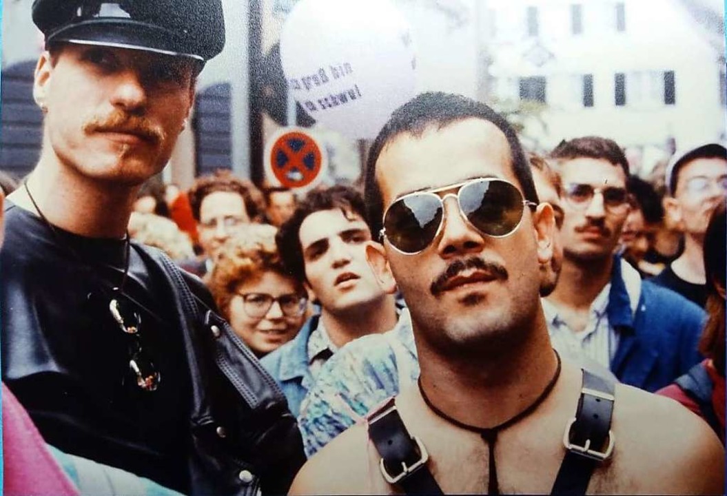 Teilnehmer des ersten Christopher Street Days 1989 in Freiburg  | Foto: Matthias Fünfgeld