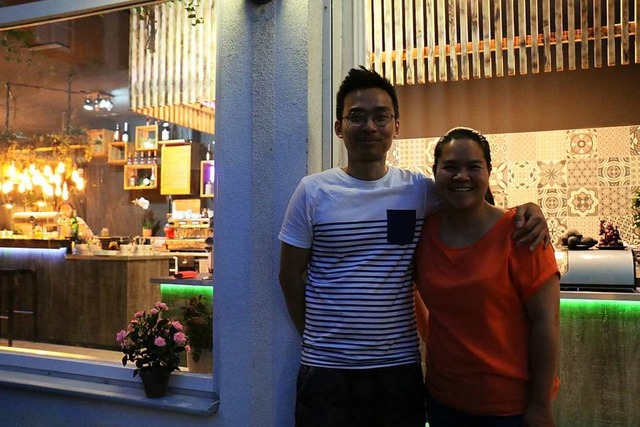 Sie fhren das neue Restaurant &#8222;...dern: Tuan Anh Dao und Hong Minh Nguy.  | Foto: Julia Jacob