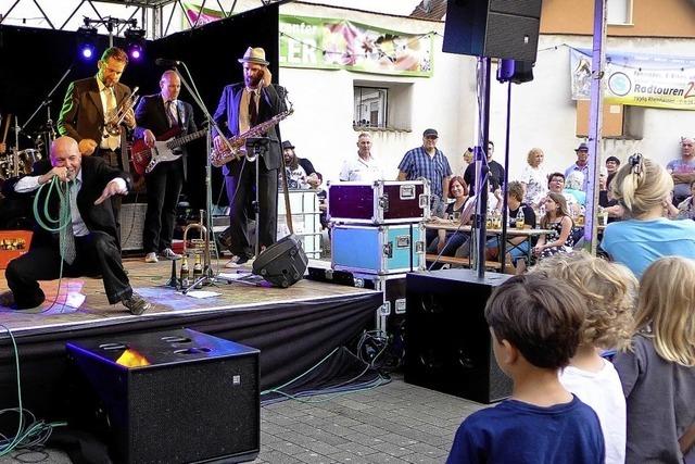 Gelungene Premiere im Hecklinger Schlosshof