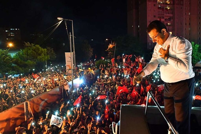 Ekrem Imamoglu nach seinem Wahlsieg in Istanbul.   | Foto: ONUR GUNAL (AFP)