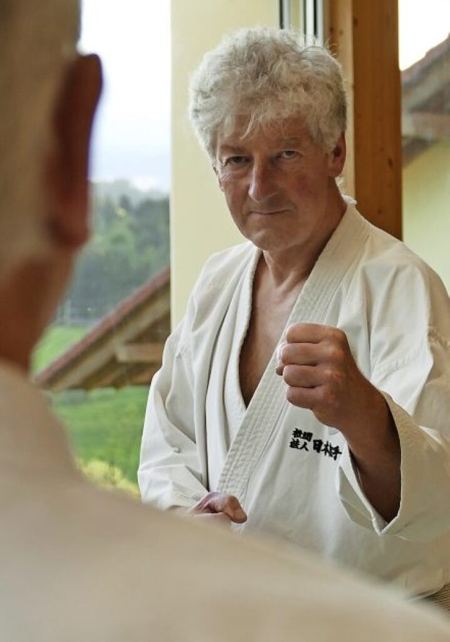 Karatestunde mit Anton Slat   | Foto: Elena Hunn