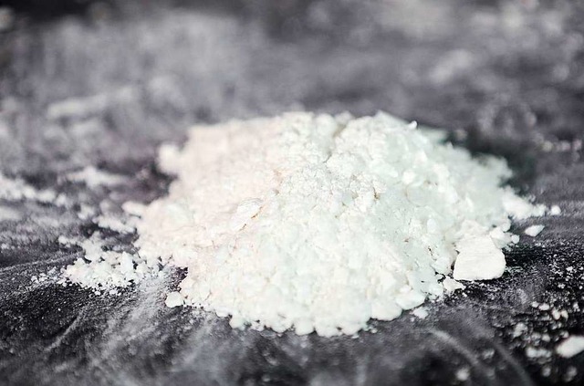 Mehrere hundert Gramm weies Pulver fa...ch dabei wohl um Kokain gehandelt hat.  | Foto: Christian Charisius