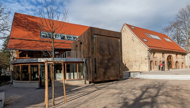 Erste Station der Tour: das historisch...e eine Mediathek mit Caf  beherbergt.  | Foto: Architektenkammergruppe Breisgau-Hochschwarzwald/Emmendingen