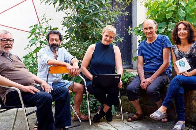 Fr ein solidarisches Freiburg setzen ...Walter Schlecht und Cecilia Frati ein.  | Foto: Thomas Kunz