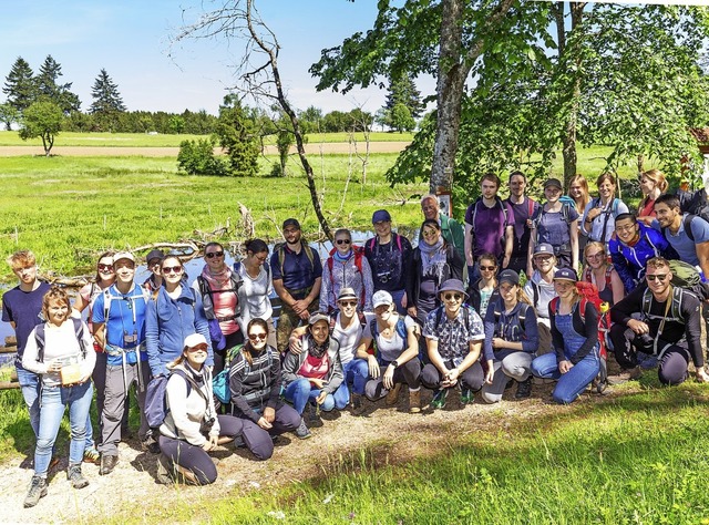 Professor  Dr. Hansjrg Kster war in ...te sich das Team zu einem Gruppenfoto.  | Foto: Wilfried Dieckmann