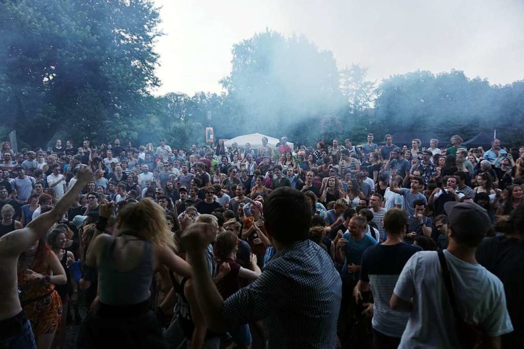 &#8222;Freiburg stimmt ein&#8220; im Stadtgarten  | Foto: Simon Langemann
