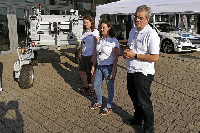 &quot;BoniRob&quot; v.l.: Freya Flecke...Wera Winterhalter und Wolfram Burgard.  | Foto: Stefanie Salzer-Deckert