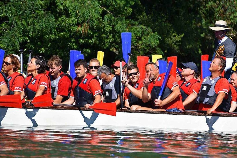 Sport und Spaß auf dem Rhein, Impressionen vom Drachenbootrennen des Ruderclubs Grenzach (Foto: Martin Eckert) Sport und Spaß auf dem Rhein, Impressionen vom Drachenbootrennen des Ruderclubs Grenzach (Foto: Martin Eckert)