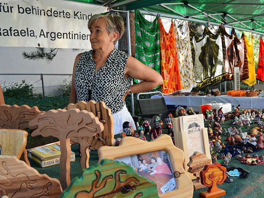 Trotz Hitze ein Erfolg: Das Sommerfest des St. Josefshauses Herten, das zum 140-jhrigen Bestehen der Einrichtung auch den Blick auf die Historie richtete.