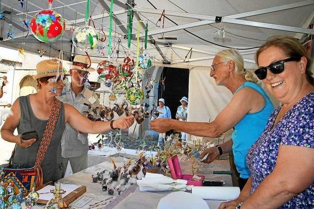 Viele Besucher beim Vogtsburger Kunsthandwerkermarkt – trotz Hitze