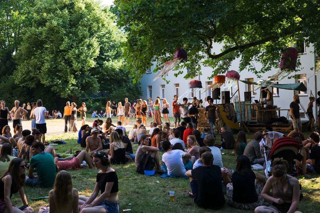 Im letzten Jahr war das Motto des studentischen Sommerfests Vauban Unterwasser.  | Foto: Sebastian Lehmler