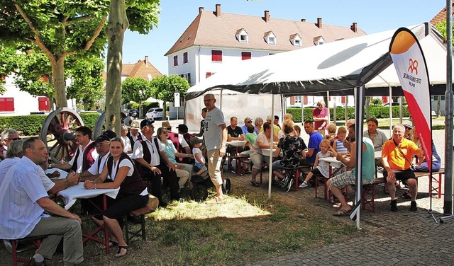 Frhlich miteinander Feiern &#8211; da...tglieder und Interessierte eingeladen.  | Foto: Norbert Sedlak