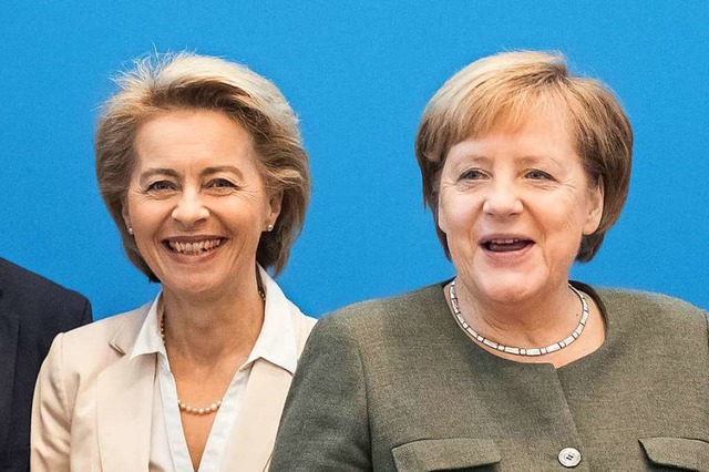 Ursula von der Leyen (links) und Angela Merkel  | Foto: Michael Kappeler