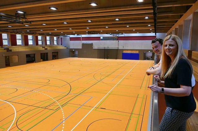 Bunte Linien, viele Mglichkeiten:  Ho...m Gebudemanagement  in der Sporthalle  | Foto: Mark Alexander