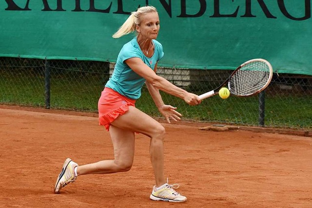 Angelika Roesch spielt mit 42 Jahren in der Badenliga.  | Foto: Sebastian Khli