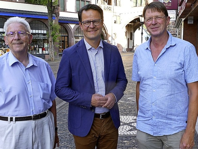 Marco Steffens zwischen den beiden Pre...(BZ, links) und Andreas Wetzel (SWR).   | Foto: Ralf Burgmaier
