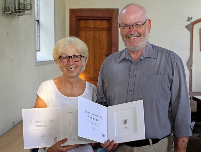 Petra Jestand und Gerold Kadenbach wurden geehrt.   | Foto: Reiner Beschorner
