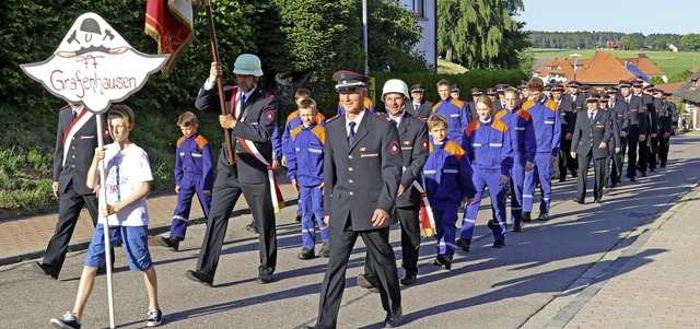 Ein Hhepunkt des Jubilumsfestes der ... der groe Festumzug am Samstagabend.   | Foto: Dorothe Kuhlmann