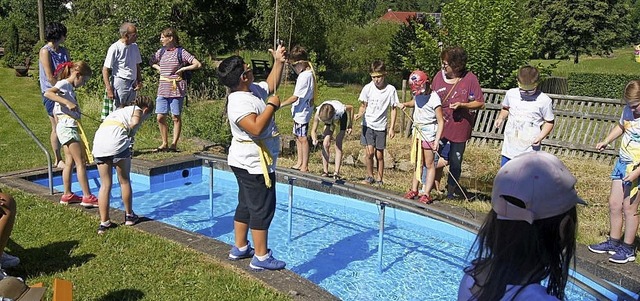 Futreten ist nicht, diesmal liegt ein wahrer Schatz im Becken.  | Foto: Roland Gutjahr