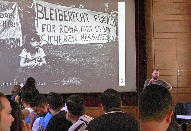Das erste Roma-Netzwerktreffen Baden-W...entrum der katholischen Kirche statt.   | Foto: Ulrich Voigt