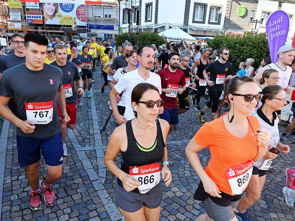 Impressionen rund um den 11. Emmendinger Stadtlauf am vergangenen Freitagabend.