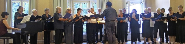 Der Kammerchor Emmendingen mit &quot;lockende Klngen&quot;  | Foto: Georg Vo