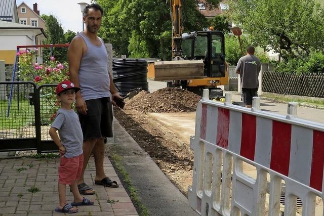 Und pltzlich klafft ein groer Graben