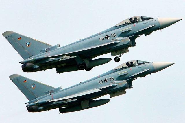 Lauter Knall: Zwei Eurofighter schrecken Hochschwarzwälder auf