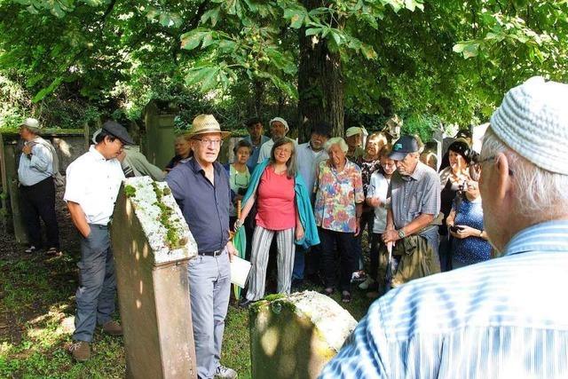 Grabsteine auf dem jdischen Friedhof erzhlen bewegende Geschichten