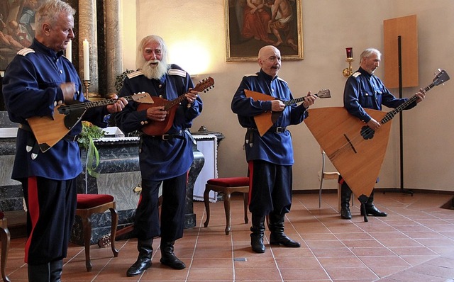 Die Wolga-Kosaken (von links): Bohpan ...sewski, Sascha Petrow und Wasy Romanow  | Foto: Christiane Pfeifer