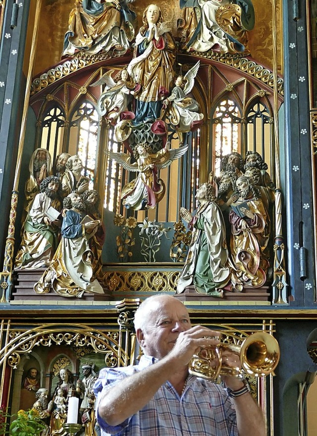 Eine Probe, der man gern zuhrt: Bernd...Marienaltar im Mnster das Ave Maria.   | Foto: Peter Stellmach