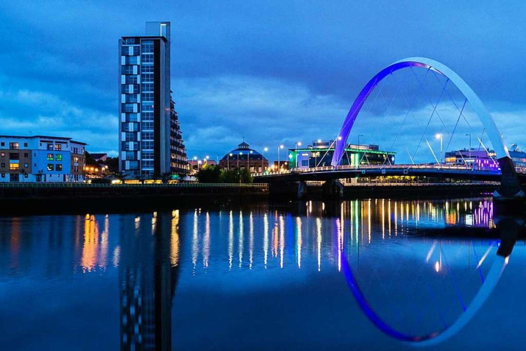 Das Clydeufer in Glasgow mit der Clyde Bogen Brcke.  | Foto: Harry Weiss