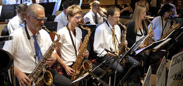 Fetzige Klnge gab es von den Saxophonisten der JMS-Bigband.   | Foto: Silas Schwab