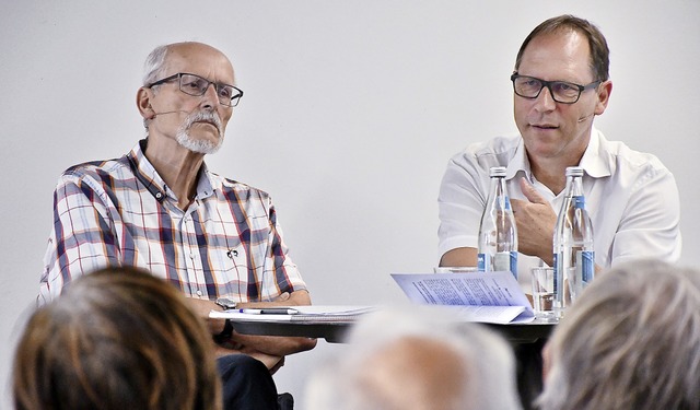 BZ-Chefredakteur Thomas Fricker (recht...ebot bei &#8222;PlusPunktZeit&#8220;.   | Foto: Barbara Ruda