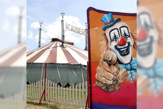 Circus Kaiser gastiert in Reichenbach mit Akrobatik, Clowns und Tieren