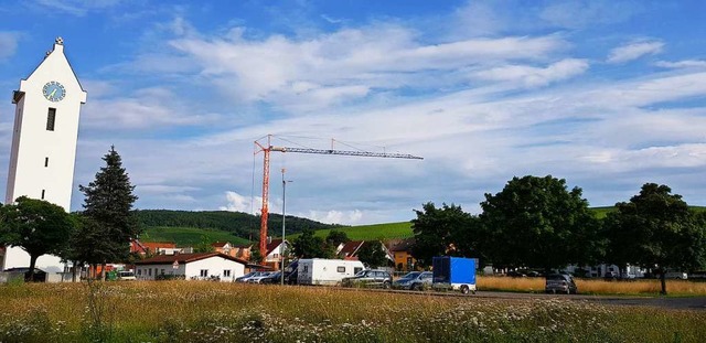 Mit den Bauarbeiten an zwei Wohnbauten...Bttche&#8220; wurde bereits begonnen.  | Foto: Julius Wilhelm Steckmeister