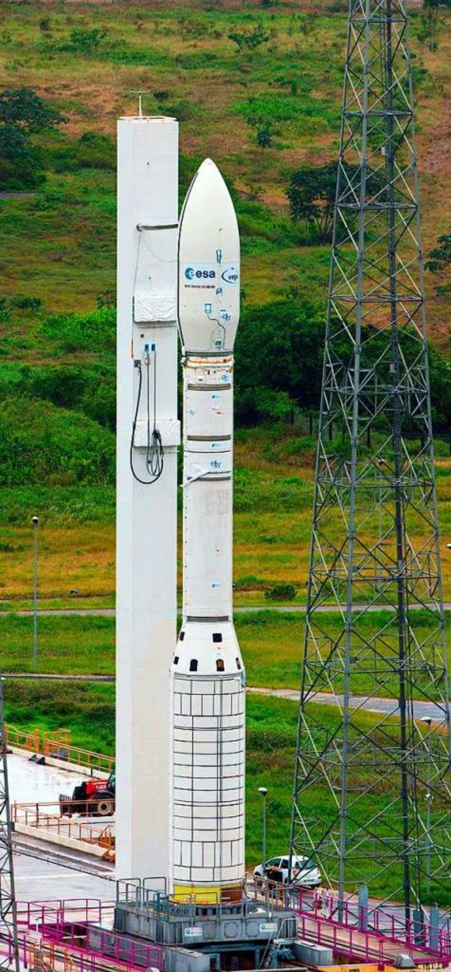 Die Vega-Rakete dient Transporten in d...Hier ein Archivbild aus dem Jahr 2012.  | Foto: STEPHANE CORVAJA