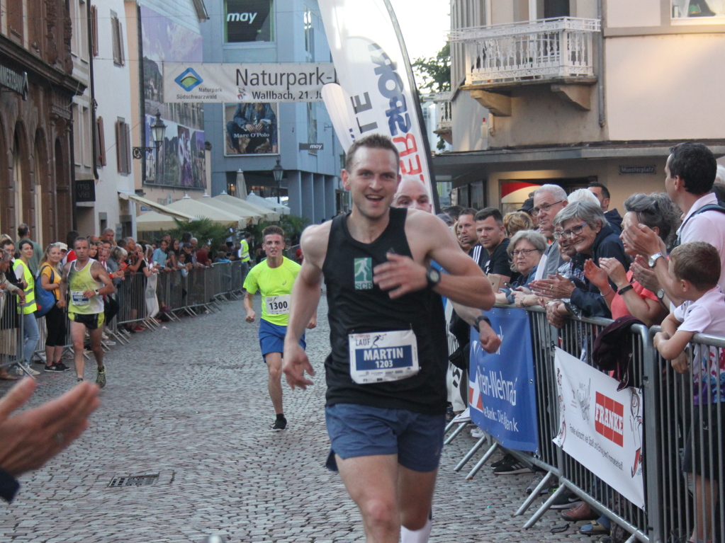 Gute Stimmung beim 15. Trompeterlauf durch Bad Sckingen