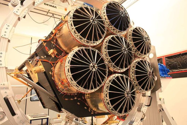 Die sieben Spiegelmodule des E-Rosita-Teleskops.  | Foto: P. Friedrich/MPE
