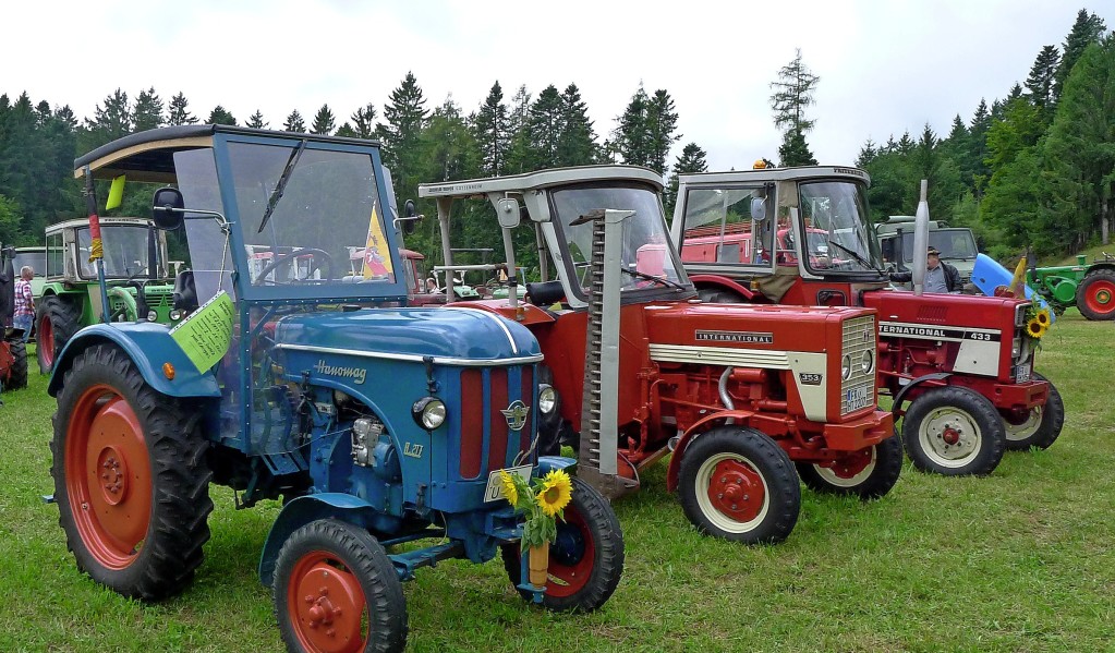 Oldtimer- und Schleppertreffen in Hausen - Freizeittipps und Feste