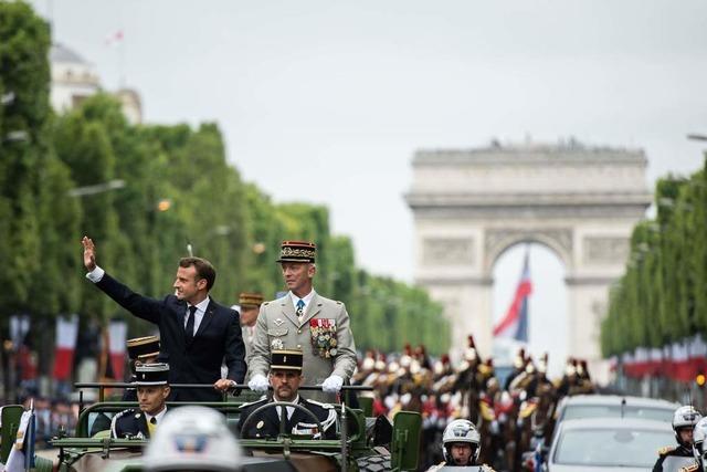 Frankreich feiert Militärparade mit wichtigen Botschaften