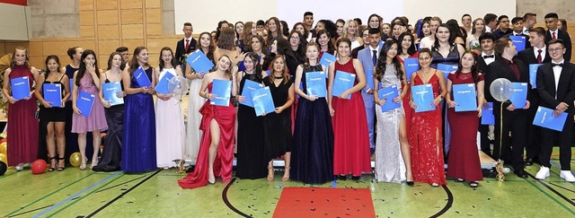 84 Schler haben ihren Abschluss an der Montfort-Realschule geschafft.   | Foto: Hans-Jrgen Hege