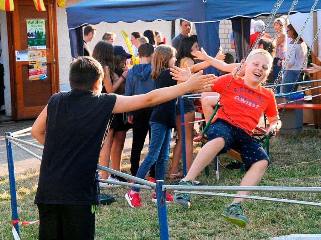 Impressionen vom Dorffest in Rwihl, fotografiert von Peter Schtz